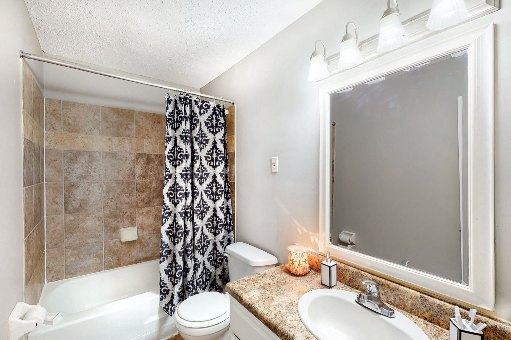 Photos and Video of Mill Creek Apartments in Memphis, TN